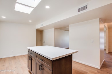 8418 E Rolling Ridge St, Tucson, AZ 85710 - photo 4