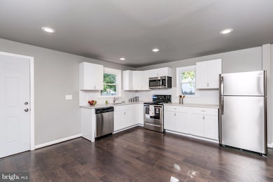 801 Silver Ave, Essex, MD 21221 - photo 6