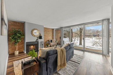 6008 E Lake Dr unit 1A, Lisle, IL 60532 - photo 2