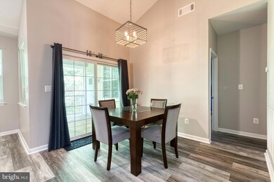 5006 Hollington Dr unit 303, Owings Mills, MD 21117 - photo 7