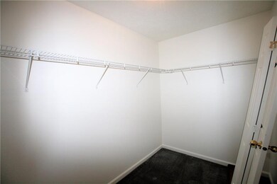 12792 Vikings Ln, Fishers, IN 46037 - photo 3