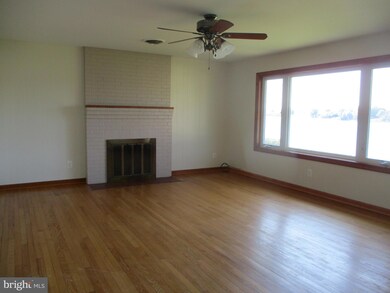 24244 Half Pone Point Rd, Hollywood, MD 20636 - photo 4