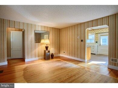 933 High Blvd, Reading, PA 19607 - photo 6