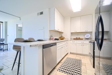 The Queen's Surf unit 903, Long Beach, CA 90802 - photo 4