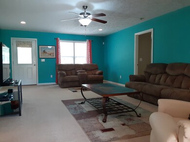 792 Indian Springs Cir, Manchester, TN 37355 - photo 5