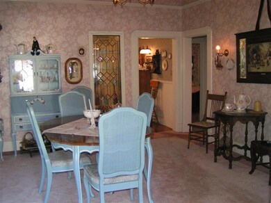 613 NW B St, Grants Pass, OR 97526 - photo 7