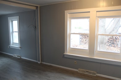 1411 Fournie St, Midland, MI 48640 - photo 3