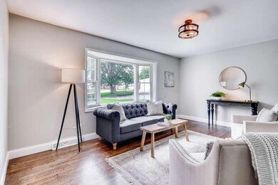 892 Kennet Ct Columbus OH-small-006-2-Li