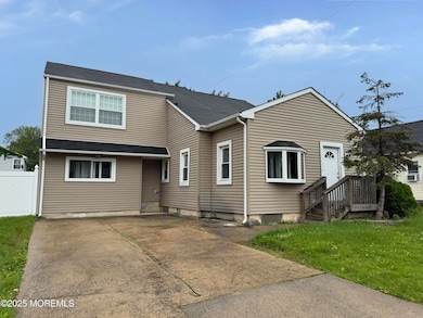 631 Sydney Ave, Union Beach, NJ 07735 - photo 3