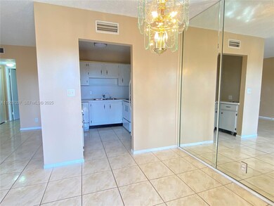 6289 Lear Dr unit 306, Lake Worth, FL 33462 - photo 5