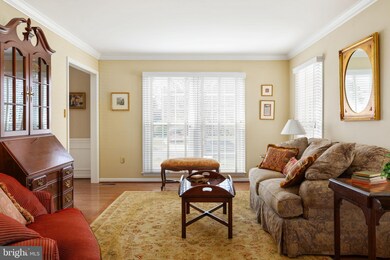 6866 Compton Heights Cir, Clifton, VA 20124 - photo 6