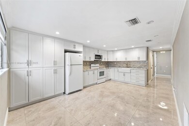 810 E 9th Place unit B, Hialeah, FL 33010 - photo 3