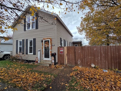 1308 W 24th St, Erie, PA 16502 - photo 3