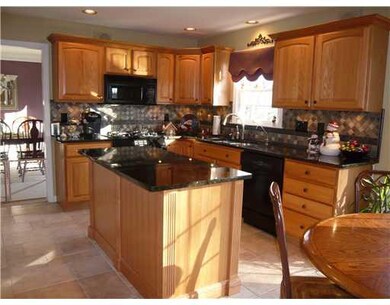 Kitchen. Beautiful granite counters with top of the line appliances.