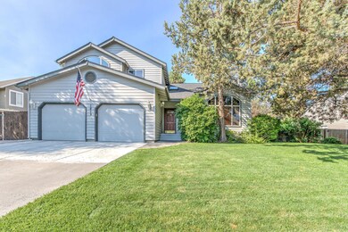 1819 SE Bronzewood Ave, Bend, OR 97702 - photo 2