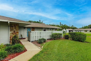 4261 Island Cir unit 1, Fort Myers, FL 33919 - photo 2