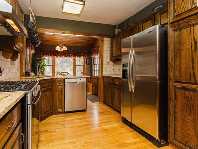 37 Smith Bridge Rd, Saratoga Springs, NY 12866 - photo 6