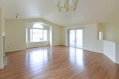 Super Open Living Area