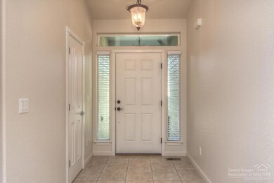 19930 Cliffrose Dr, Bend, OR 97702 - photo 4