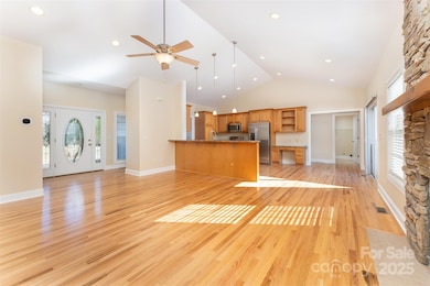 61 Locust Meadow Ln unit 16, Weaverville, NC 28787 - photo 3