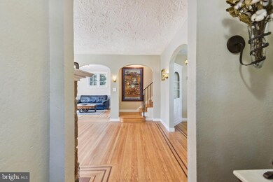 712 Winans Way, Baltimore, MD 21229 - photo 2