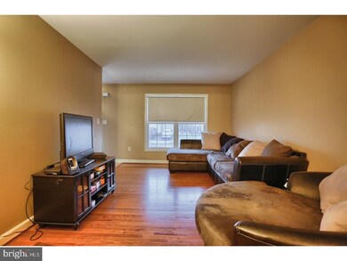 1015 Leanne St, Reading, PA 19605 - photo 5