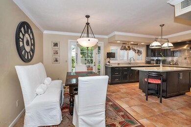 Eat-in Kitchen w/ Front Courtyard