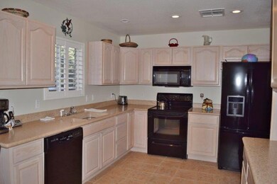 Kitchen (1)