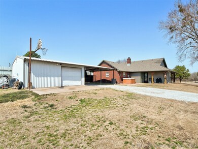 2310 Mcclain Rd, Ardmore, OK 73401 - photo 2