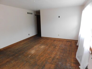 122 E 39th Ave, Gary, IN 46409 - photo 4