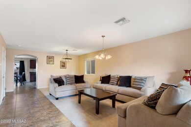 3993 E Lushfield (16)
