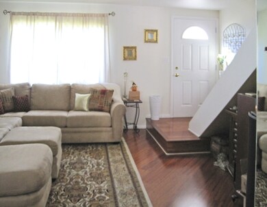 02 - Living Room
