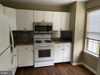 2504 Thistledown Ct unit 2504, Sewell, NJ 08080 - photo 6