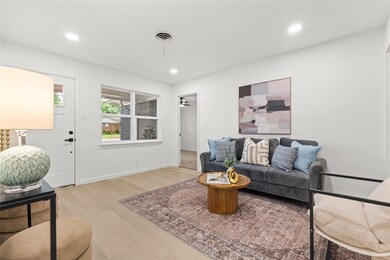 416 Simmons Dr, Hurst, TX 76053 - photo 6