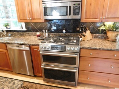 5 Kings Grove Ln, Kingston, MA 02364 - photo 3