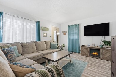 1924 Locke Ave, Waterloo, IA 50702 - photo 4