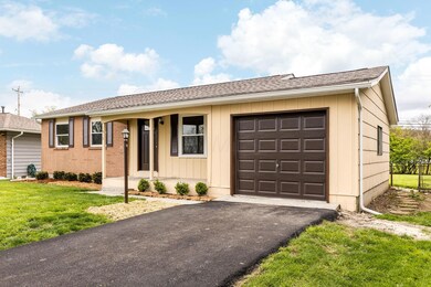 1813 Flinthill Dr, Columbus, OH 43223 - photo 3