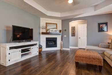 344 E Whitethorn Drive - Republic