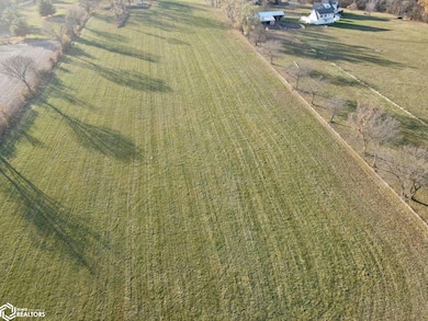 746 Lake Rd, Ottumwa, IA 52501 - photo 2