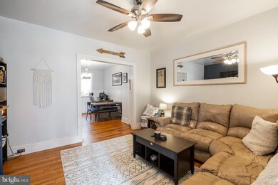 39 E 3rd St, Lansdale, PA 19446 - photo 5