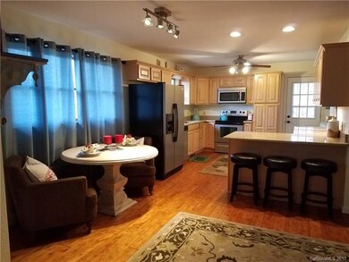 112 Charlie Brown Rd, Burnsville, NC 28714 - photo 4