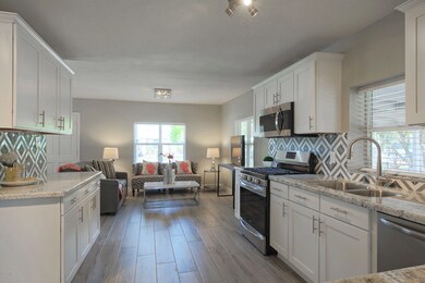 4033N14thPl015