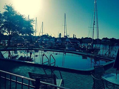 Exterior Front. Marina