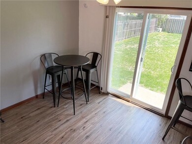 832 E 15th St N, Newton, IA 50208 - photo 2