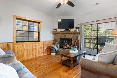 125LeaningTree-4