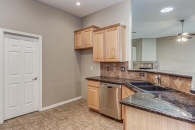 802 E Cinnabar Ave, Phoenix, AZ 85020 - photo 4