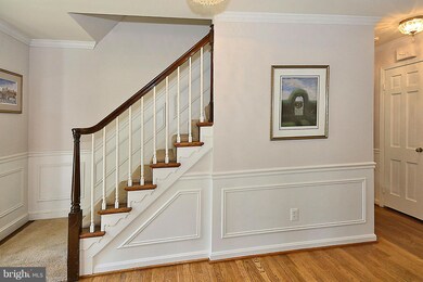 15412 Quail Run Dr, Gaithersburg, MD 20878 - photo 3