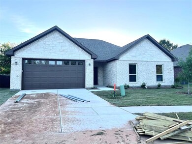 1127 Vintage Ave, Gainesville, TX 76240 - photo 3