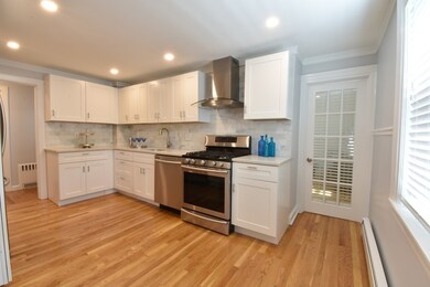2R Middle St, Newton, MA 02458 - photo 3