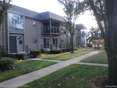 1727 E 14 Mile Rd, Birmingham, MI 48009 - photo 4